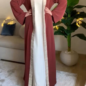 عبايه مع قطعه داخليه